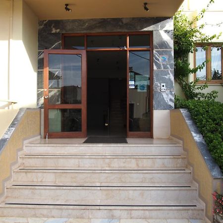 Hotel Stoupa Luaran gambar